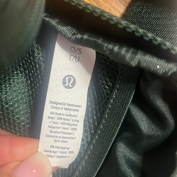 EUC Lululemon Legacy Green Everywhere Belt Bag 1L - Picture 10 of 11